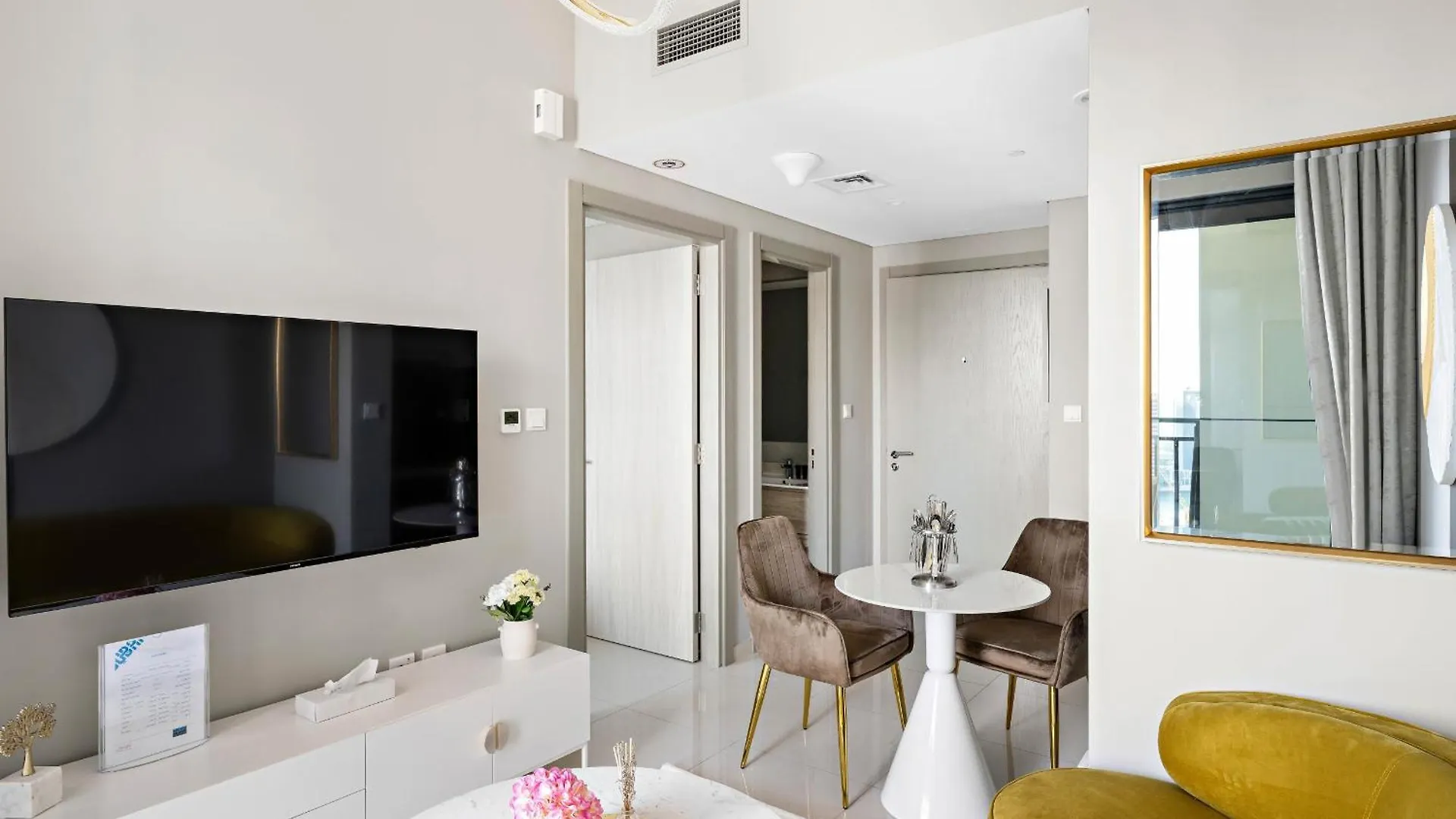 Exclusive 1-Bdr Stay - Zada Tower, Business Bay Ντουμπάι Ηνωμένα Αραβικά Εμιράτα
